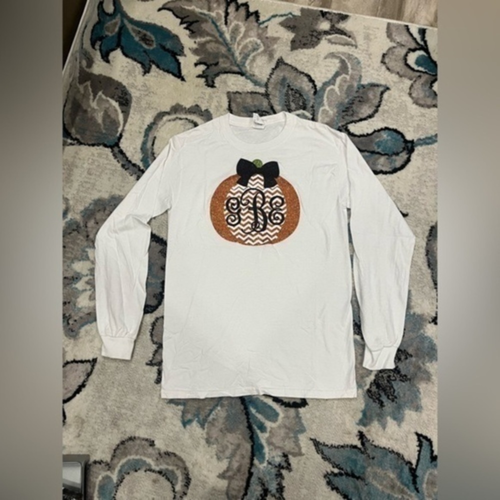woman Sz small GBE glitter pumpkin long sleeve shirt - Picture 1 of 3